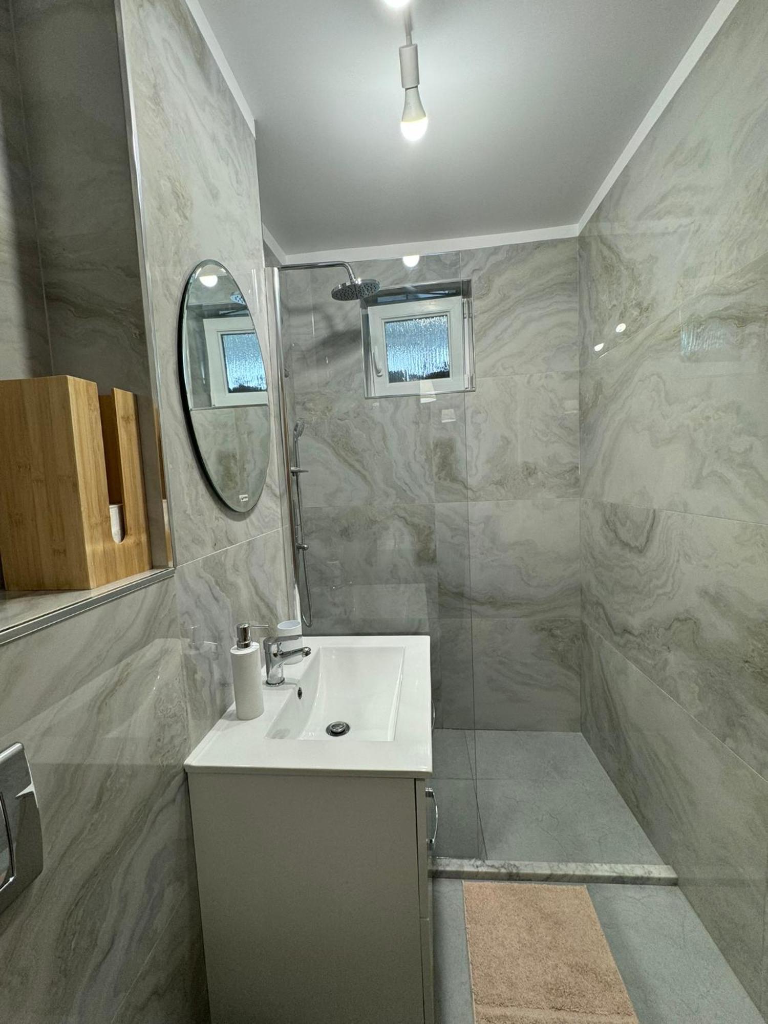 Apartament Central Râmnicu Vâlcea Εξωτερικό φωτογραφία
